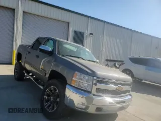 2013 Chevrolet Silverado 1500 LT with VIN 3GCPKSE76DG121935, listed as a Copart auction lot 50785745 with 139,421 mi miles and Salvage Title. Bid and sale history available at DreamBid. Image 10.