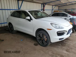 2014 Porsche Cayenne Turbo with VIN WP1AC2A28ELA80093, listed as a Copart auction lot 60819915 with 116,638 mi miles and Clean title. Bid and sale history available at DreamBid. Image 4.