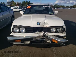 1987 BMW 3 Series z VIN WBABB2308H1941161, wystawiony jako Copart lot #73581994 z przebiegiem 143 155 mil mil oraz Szkoda całkowita • Salvage title. Historia ofert i sprzedaży dostępna na DreamBid. Obrazek 5.