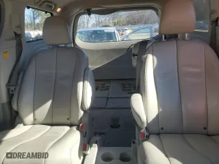 2013 Toyota Sienna XLE AAS with VIN 5TDYK3DC1DS305089, listed as a Copart auction lot 88533475 with 217,463 mi miles and Clean Title. Bid and sale history available at carsss.com. Image 10.
