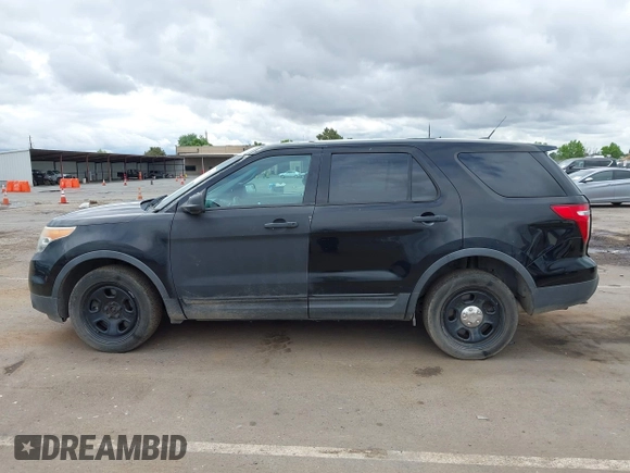 2013 Ford Police Interceptor Utility z VIN 1FM5K8AR6DGC72895, wystawiony jako IAAI lot #42239370 z przebiegiem 210 128 mil mil oraz . Historia ofert i sprzedaży dostępna na DreamBid. Obrazek 14.
