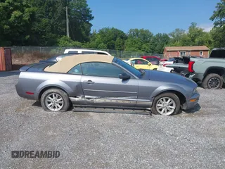 2007 Ford Mustang Deluxe with VIN 1ZVFT84N275210034, listed as a IAAI auction lot 42601412 with 78,078 mi miles and . Bid and sale history available at DreamBid. Image 14.