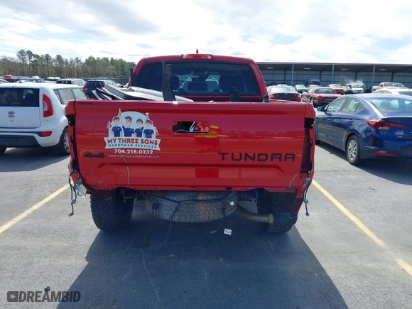 2020 Toyota Tundra 4WD SR5 with VIN 5TFDY5F11LX946434, listed as a IAAI auction lot 41752373 with 67,459 mi miles. Bid and sale history available at carsss.com. Image 17.