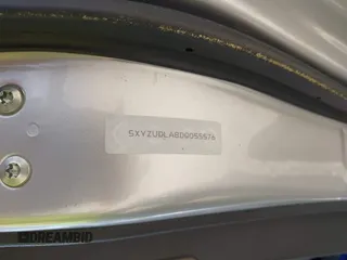 2013 Hyundai Santa Fe Sport z VIN 5XYZUDLA8DG055576, wystawiony jako IAAI lot #42392636 z przebiegiem 165 096 mil mil oraz . Historia ofert i sprzedaży dostępna na DreamBid. Obrazek 9.