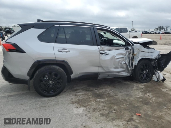 2024 Toyota RAV4 Hybrid XSE with VIN 2T3E6RFV5RW055015, listed as a Copart auction lot 86849154 with 17,849 mi miles and Salvage Title. Bid and sale history available at carsss.com. Image 3.