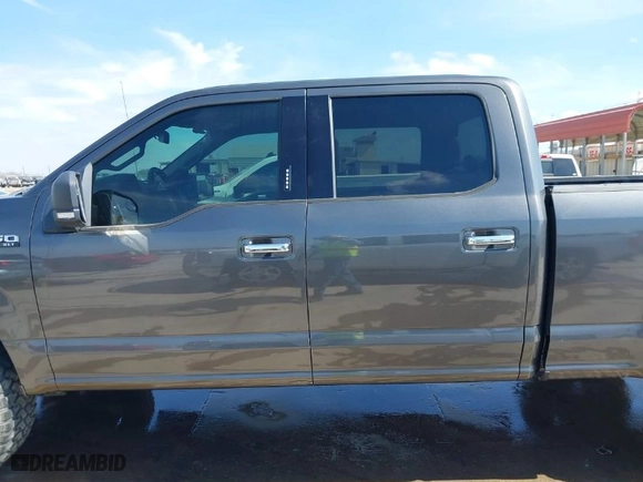 2015 Ford F-150 XLT w/HD Payload Pkg with VIN 1FTFW1EF7FKD04869, listed as a IAAI auction lot 41664736 with 165,784 mi miles. Bid and sale history available at carsss.com. Image 14.
