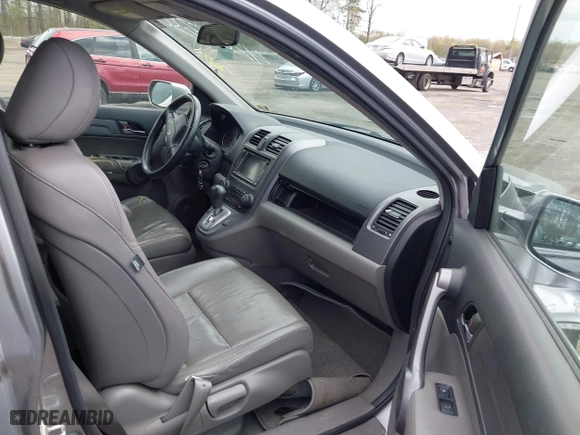 2008 Honda CR-V EX-L with VIN JHLRE38738C049993, listed as a IAAI auction lot 42033504 with 252,190 mi miles. Bid and sale history available at carsss.com. Image 5.