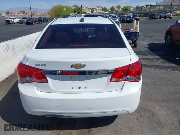 2015 Chevrolet Cruze LS z VIN 1G1PA5SH7F7113271, wystawiony jako IAAI lot #42040800 z przebiegiem 256 089 mil mil oraz . Historia ofert i sprzedaży dostępna na DreamBid. Obrazek 12.