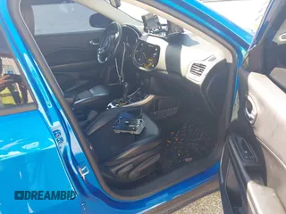 2020 Jeep Compass Latitude с VIN 3C4NJDBB6LT241125, выставлен на аукционе IAAI как лот 42453072 с пробегом 40 366 миль миль и . История ставок и продаж доступна на DreamBid. Изображение 5.