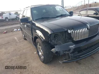 2006 Lincoln Navigator Luxury with VIN 5LMFU27506LJ23826, listed as a IAAI auction lot 41282180 with 195,184 mi miles. Bid and sale history available at carsss.com. Image 13.