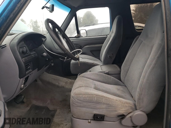 1994 Ford Bronco Custom with VIN 1FMEU15H9RLB43857, listed as a Copart auction lot 83356564 with 176,648 mi miles and Clean Title. Bid and sale history available at DreamBid. Image 7.