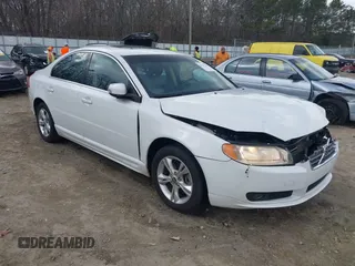 2009 Volvo S80 I6 with VIN YV1AS982991087293, listed as a IAAI auction lot 41535283 with 138,667 mi miles. Bid and sale history available at carsss.com. Image 1.
