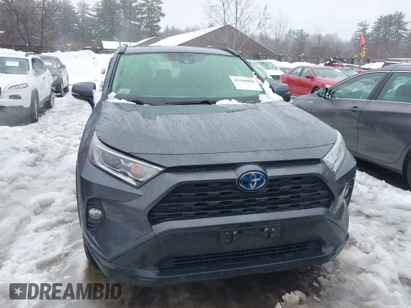 2021 Toyota RAV4 Hybrid XLE with VIN JTMRWRFVXMD127527, listed as a IAAI auction lot 41568988 with 66,358 mi miles. Bid and sale history available at carsss.com. Image 12.