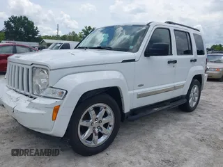 2012 Jeep Liberty Sport z VIN 1C4PJMAK0CW181346, wystawiony jako IAAI lot #42501898 z przebiegiem 173 614 mil mil oraz . Historia ofert i sprzedaży dostępna na DreamBid. Obrazek 2.