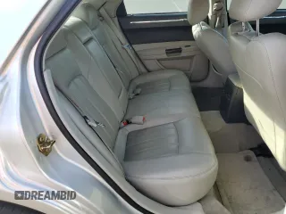 2006 Chrysler 300 C with VIN 2C3KK63H46H296625, listed as a Copart auction lot 70220974 with 104,811 mi miles and Salvage Title. Bid and sale history available at carsss.com. Image 10.