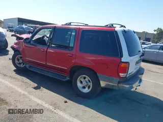 2001 Ford Explorer XLT z VIN 1FMDU73E51ZA06701, wystawiony jako IAAI lot #42379931 z przebiegiem 211 904 mil mil oraz . Historia ofert i sprzedaży dostępna na DreamBid. Obrazek 3.