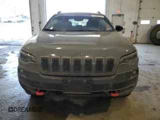 2022 Jeep Cherokee Trailhawk with VIN 1C4PJMBX2ND515868, listed as a Copart auction lot 47689335 with 47,903 mi miles and Salvage Title. Bid and sale history available at carsss.com. Image 5.