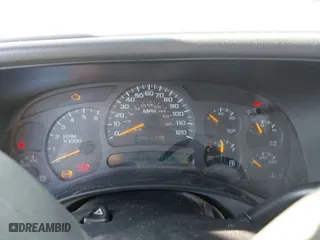 2003 Chevrolet Silverado 2500HD LS with VIN 1GCHK23U13F258343, listed as a IAAI auction lot 41288585 with 299,594 mi miles. Bid and sale history available at carsss.com. Image 7.