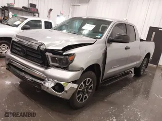 2007 Toyota Tundra SR5 with VIN 5TFBV54177X024209, listed as a IAAI auction lot 41875943 with 198,852 mi miles. Bid and sale history available at carsss.com. Image 2.