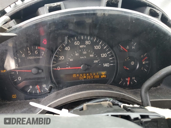 2006 Nissan Titan LE z VIN 1N6BA07B16N557411, wystawiony jako Copart lot #86058634 z przebiegiem 263 198 mil mil oraz Szkody całkowita. Historia ofert i sprzedaży dostępna na DreamBid. Obrazek 9.