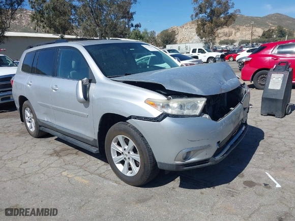 2011 Toyota Highlander with VIN 5TDBK3EH2BS060560, listed as a IAAI auction lot 41713322 with 143,122 mi miles. Bid and sale history available at carsss.com. Image 1.
