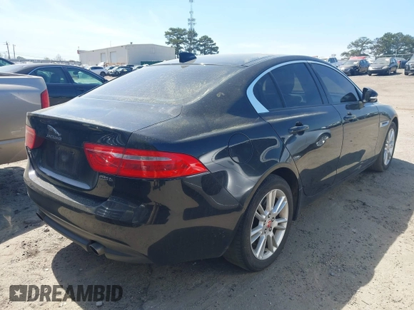 2018 Jaguar XE 25t Premium with VIN SAJAD4FX5JCP22618, listed as a IAAI auction lot 41910986 with 111,256 mi miles. Bid and sale history available at carsss.com. Image 4.
