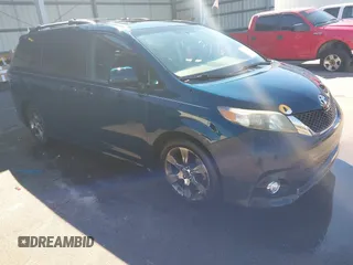 2011 Toyota Sienna SE with VIN 5TDXK3DC3BS115626, listed as a IAAI auction lot 41597769 with 252,135 mi miles. Bid and sale history available at carsss.com. Image 1.