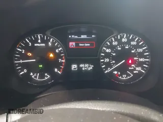 2014 Nissan Pathfinder SL z VIN 5N1AR2MM0EC729667, wystawiony jako IAAI lot #42243969 z przebiegiem 186 301 mil mil oraz . Historia ofert i sprzedaży dostępna na DreamBid. Obrazek 7.