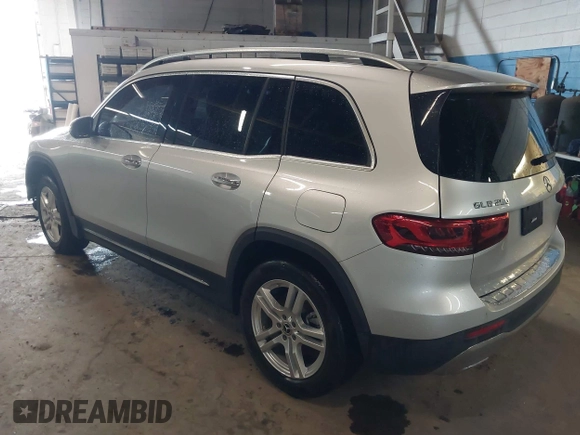 2020 Mercedes-Benz GLB 250 z VIN W1N4M4HB8LW049749, wystawiony jako IAAI lot #42284730 z przebiegiem Nie podano mil oraz . Historia ofert i sprzedaży dostępna na DreamBid. Obrazek 3.
