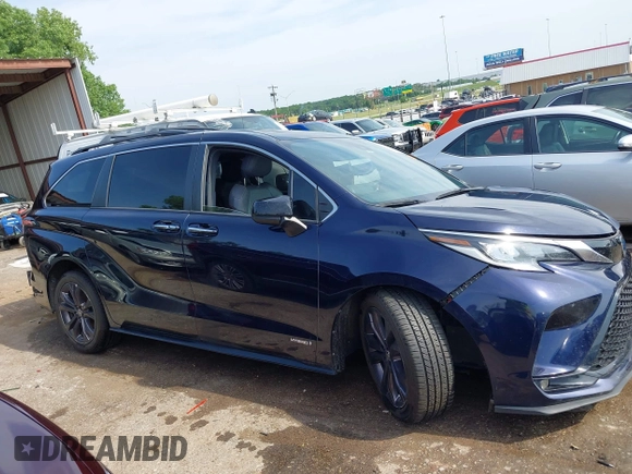 2021 Toyota Sienna XSE with VIN 5TDDRKEC9MS045558, listed as a IAAI auction lot 42428440 with 65,973 mi miles and . Bid and sale history available at DreamBid. Image 13.