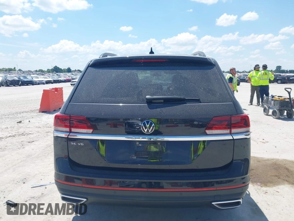 2021 Volkswagen Atlas SE with VIN 1V2WR2CAXMC586838, listed as a IAAI auction lot 42581657 with 60,922 mi miles and . Bid and sale history available at DreamBid. Image 16.