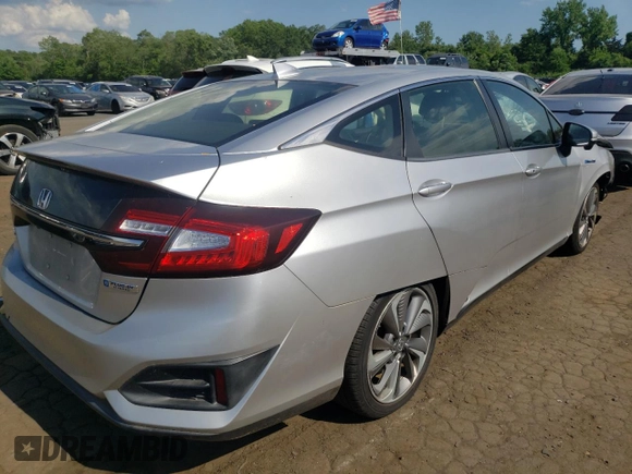 2018 Honda Clarity Plug-In Hybrid with VIN JHMZC5F16JC020957, listed as a Copart auction lot 58103544 with 117,141 mi miles and Salvage Title. Bid and sale history available at carsss.com. Image 3.
