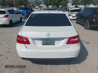 2013 Mercedes-Benz E 350 Luxury с VIN WDDHF5KB3DA664800, выставлен на аукционе IAAI как лот 42154013 с пробегом 107 140 миль миль и . История ставок и продаж доступна на DreamBid. Изображение 16.