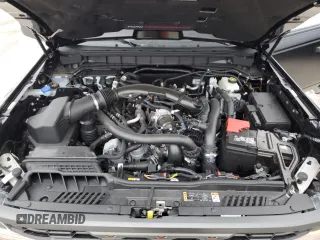 2024 Ford Bronco Raptor z VIN 1FMEE0RR1RLA48137, wystawiony jako Copart lot #87255664 z przebiegiem 1 974 mil mil oraz Szkoda całkowita • Salvage title. Historia ofert i sprzedaży dostępna na DreamBid. Obrazek 11.