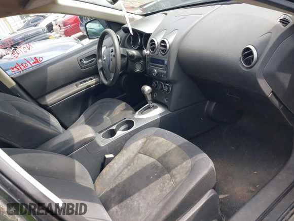 2010 Nissan Rogue S with VIN JN8AS5MT9AW014630, listed as a IAAI auction lot 41903957 with 187,199 mi miles and . Bid and sale history available at carsss.com. Image 5.
