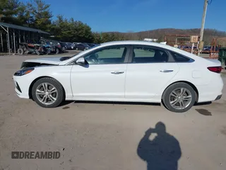 2018 Hyundai Sonata Limited with VIN 5NPE34AF5JH638577, listed as a IAAI auction lot 41760256 with 112,055 mi miles. Bid and sale history available at carsss.com. Image 14.