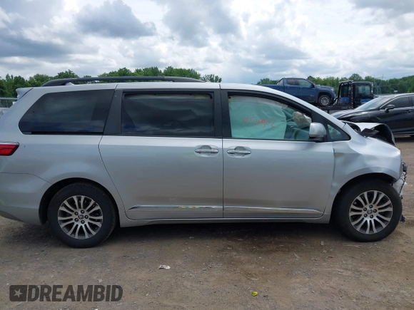 2020 Toyota Sienna XLE Auto Access Seat с VIN 5TDYZ3DC9LS080706, выставлен на аукционе IAAI как лот 42526502 с пробегом 43 016 миль миль и . История ставок и продаж доступна на DreamBid. Изображение 12.