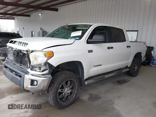 2014 Toyota Tundra 4WD Truck SR5 with VIN 5TFDW5F15EX375328, listed as a IAAI auction lot 41895453 with 131,707 mi miles. Bid and sale history available at carsss.com. Image 2.