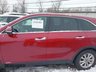 2019 Kia Sorento LX with VIN 5XYPGDA34KG540474, listed as a IAAI auction lot 41287803 with 109,674 mi miles. Bid and sale history available at carsss.com. Image 13.