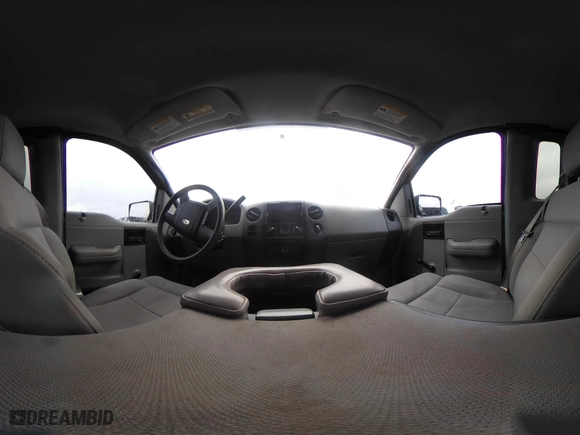 2005 Ford F-150 XL with VIN 1FTRF12W15KC00040, listed as a IAAI auction lot 41532710 with 172,371 mi miles. Bid and sale history available at carsss.com. Image 18.