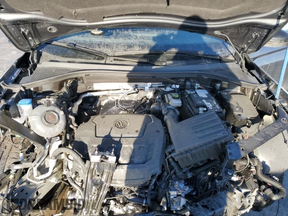2024 Volkswagen Tiguan SE R-Line Black with VIN 3VV8B7AX9RM129190, listed as a Copart auction lot 88145965 with 3,921 mi miles and Salvage title. Bid and sale history available at DreamBid. Image 12.
