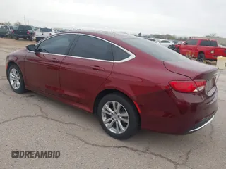 2015 Chrysler 200 Limited z VIN 1C3CCCAB6FN727715, wystawiony jako IAAI lot #41793423 z przebiegiem 146 503 mil mil oraz . Historia ofert i sprzedaży dostępna na DreamBid. Obrazek 3.