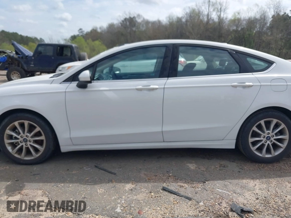 2017 Ford Fusion SE with VIN 3FA6P0H70HR375377, listed as a IAAI auction lot 41807636 with 72,730 mi miles and . Bid and sale history available at carsss.com. Image 14.