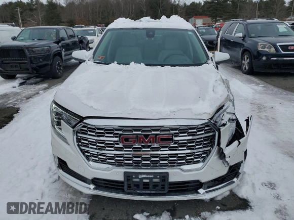 2022 GMC Terrain Denali with VIN 3GKALXEV8NL258872, listed as a Copart auction lot 44322235 with 13,411 mi miles and Salvage title. Bid and sale history available at DreamBid. Image 5.