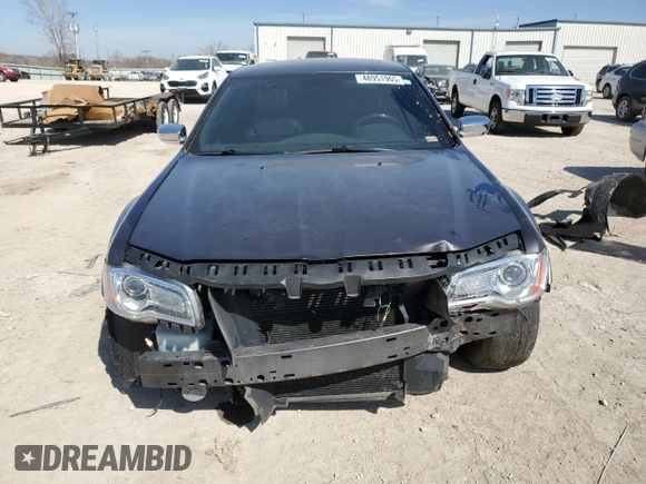2013 Chrysler 300 C z VIN 2C3CCAET6DH577876, wystawiony jako Copart lot #48951965 z przebiegiem 95 622 mil mil oraz Szkoda całkowita • Salvage title. Historia ofert i sprzedaży dostępna na DreamBid. Obrazek 5.