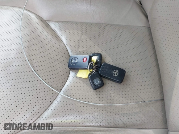 2011 Toyota RAV4 Ltd with VIN 2T3DK4DV5BW063893, listed as a IAAI auction lot 42078499 with 77,764 mi miles. Bid and sale history available at carsss.com. Image 11.