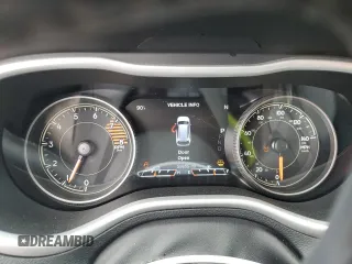 2018 Jeep Cherokee Limited z VIN 1C4PJLDX3JD539162, wystawiony jako Copart lot #53000635 z przebiegiem 59 859 mil mil oraz Szkoda całkowita • Salvage title. Historia ofert i sprzedaży dostępna na DreamBid. Obrazek 9.