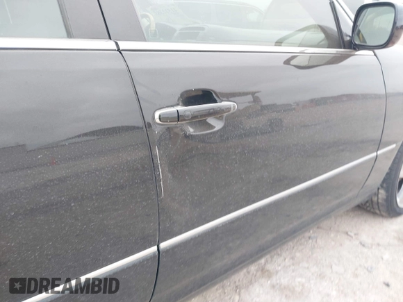 2005 Lexus LS 430 z VIN JTHBN36F155016238, wystawiony jako IAAI lot #41522383 z przebiegiem 180 659 mil mil oraz . Historia ofert i sprzedaży dostępna na DreamBid. Obrazek 17.