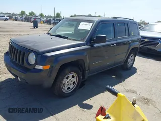 2014 Jeep Patriot Sport with VIN 1C4NJRBB6ED533895, listed as a IAAI auction lot 42206470 with 104,603 mi miles. Bid and sale history available at carsss.com. Image 2.