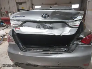 2014 Hyundai Sonata Hybrid with VIN KMHEC4A44EA117566, listed as a IAAI auction lot 41245129 with 95,218 mi miles. Bid and sale history available at carsss.com. Image 6.